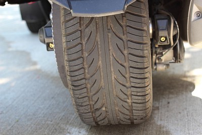 spyder_tires_3008.jpg